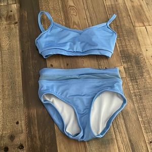 This is a blue set from Elevé. It’s an XXS.